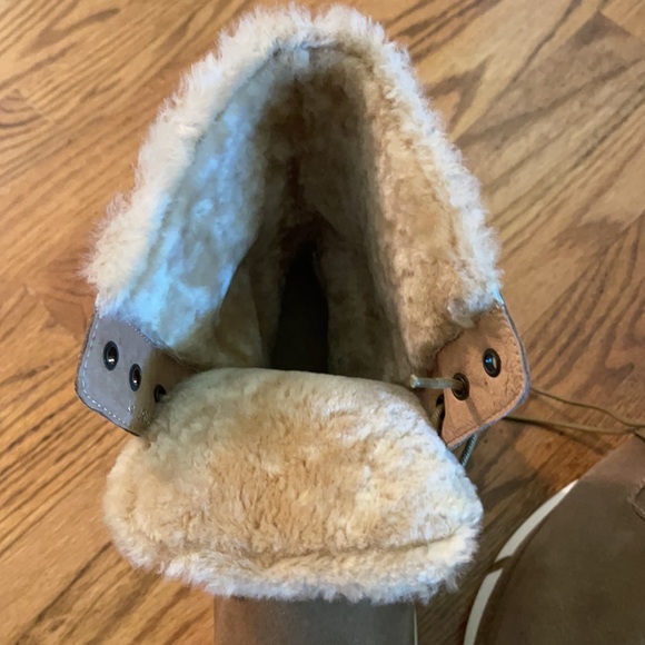 Brand New Tan Suede Faux Fur Winter Boots - Picture 5 of 7